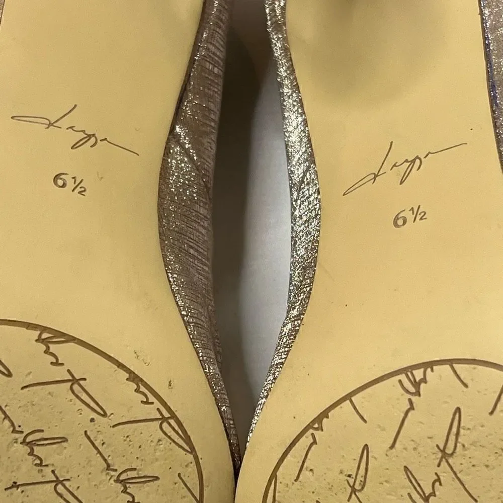 Zaya by Zendaya gold shimmer high heel pumps size 6.5.
